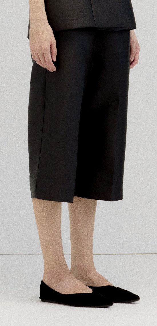 Mortha Cropped 1